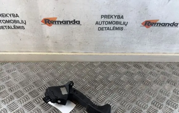 Toyota Auris E180 Accelerator throttle pedal 7811002120