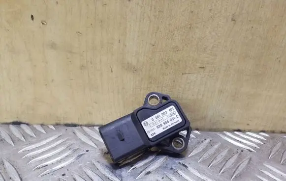 Audi A4 S4 B6 8E 8H Air pressure sensor 0281002401 038906051C