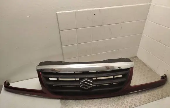 Suzuki Grand Vitara I Front grill 7211165D10