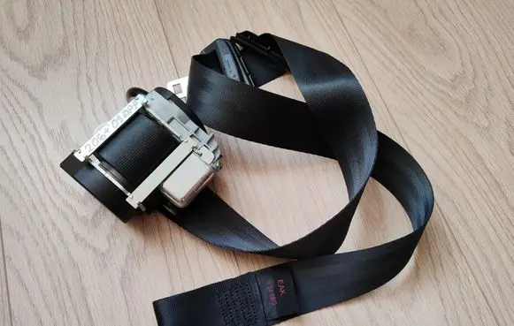 Peugeot 206+ Front seatbelt 96483377XX
