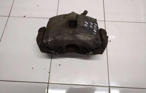 Volkswagen PASSAT B6 Front brake caliper