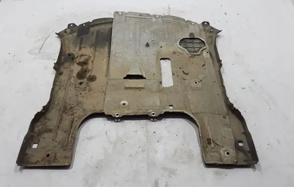 Chrysler Pacifica Engine splash shield/under tray 68227425AC