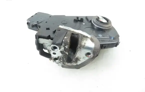 Toyota RAV 4 (XA30) Tailgate/trunk/boot lock/catch/latch 