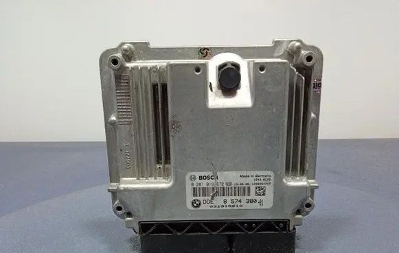 BMW 5 F10 F11 Engine control unit/module ECU 8574380