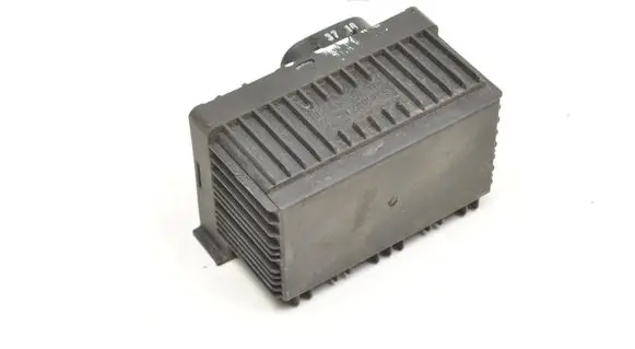 Opel Meriva B Other relay 55557761