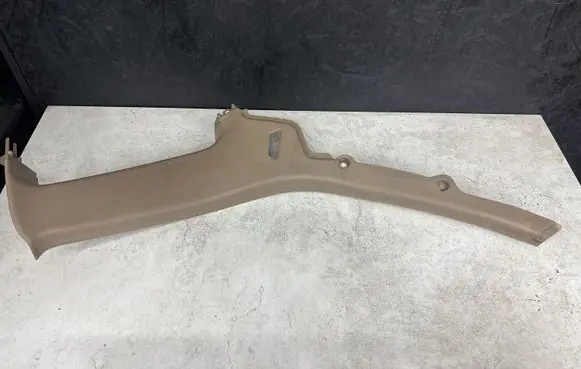 Volvo XC70 (C) pillar trim 1882