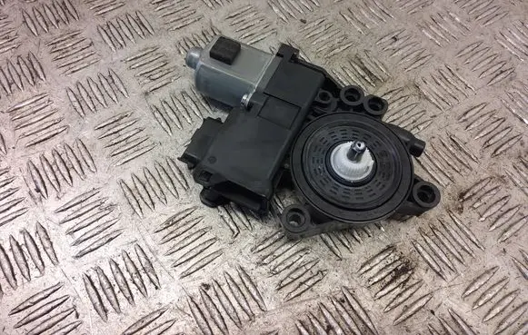 KIA Pro Cee'd III Rear door window regulator motor 83450-J7025