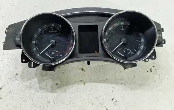 Skoda Superb B6 (3T) Speedometer (instrument cluster) 3T2920941K