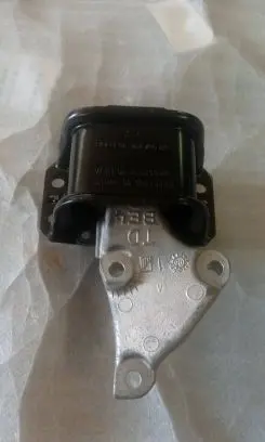 Peugeot Partner Engine mount bracket 183993