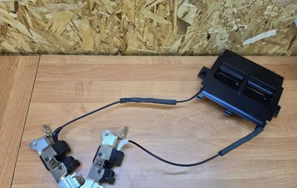 Volvo S60 Seat back rest lock catch 30767650 30727871 30761385