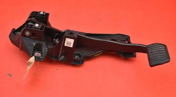 Ford Mondeo MK I Accelerator throttle pedal FG9C-9F856-AD