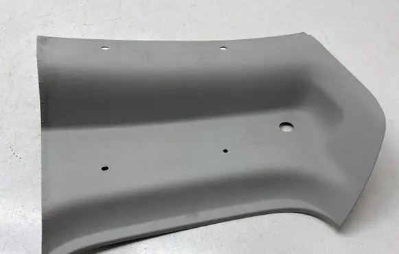 (D)pillar trim (top)