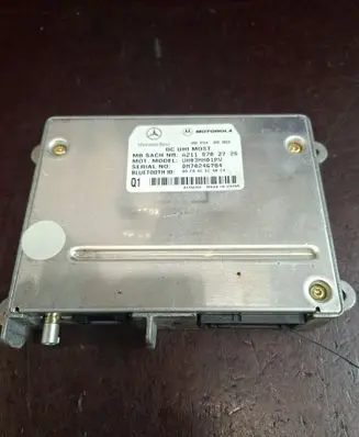 Mercedes-Benz E W211 Bluetooth control unit module A2118702726 DM70246784