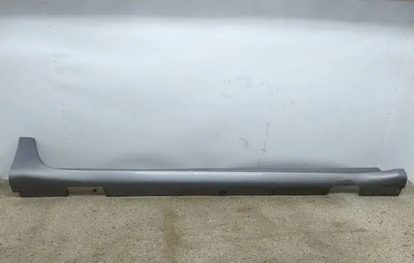 Chrysler Pacifica Sill 