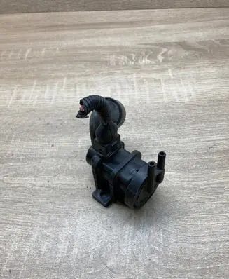 Renault Megane I Turbo solenoid valve 7700103403