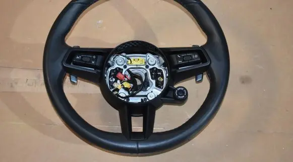 Porsche Cayenne (9Y0 9Y3) Steering wheel F178