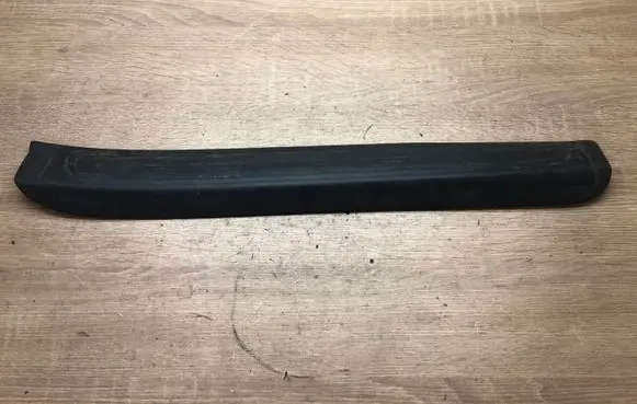 Audi Q7 4L Side skirt front trim 4L0853374