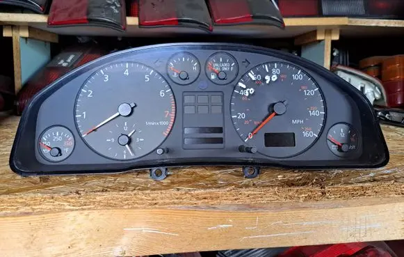 Audi A6 S6 C5 4B Speedometer (instrument cluster) 8D0919910J 910J