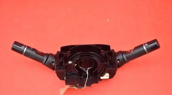 Mazda 2 Other switches/knobs/shifts DF7166120B