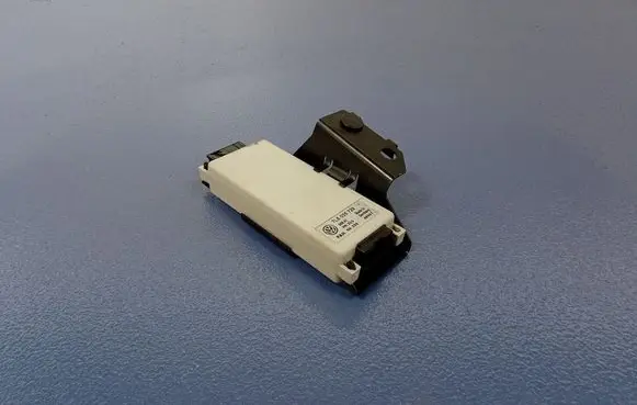 Volkswagen Touareg I Voice control module 7L6035729