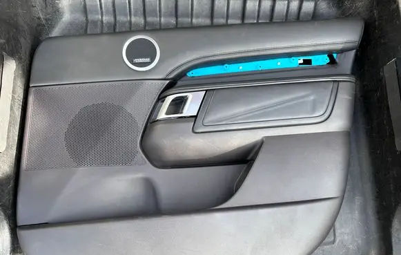 Land Rover Discovery 5 Front door card panel trim HY3220480A L0257570 HY3223862A