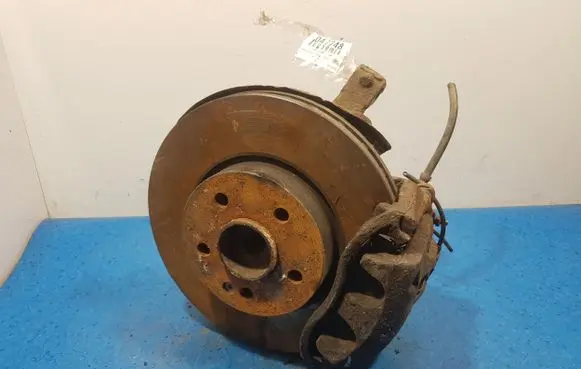 Mercedes-Benz Vito Viano W639 Front wheel hub spindle knuckle