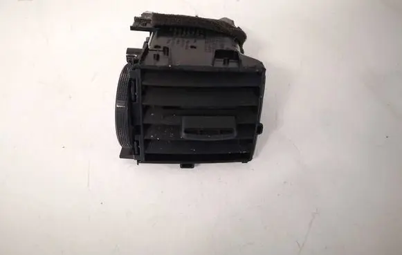 Nissan X-Trail T32 Dashboard side air vent grill/cover trim 687944GA0A 687944GA0C