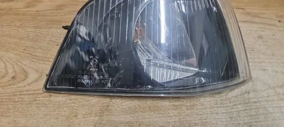Front indicator light
