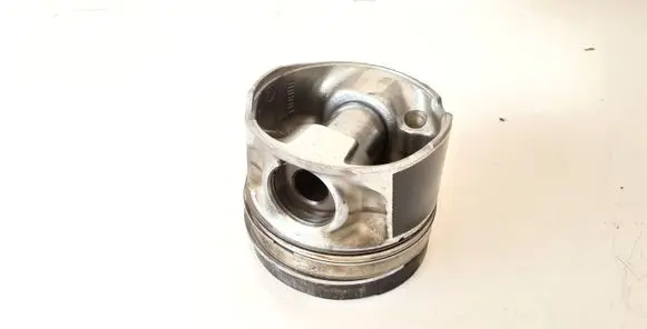 Toyota Corolla Verso AR10 Piston 