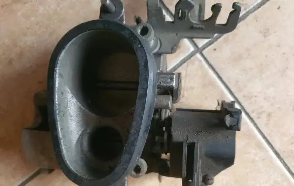 Audi A6 S6 C4 4A Throttle body valve 078063k