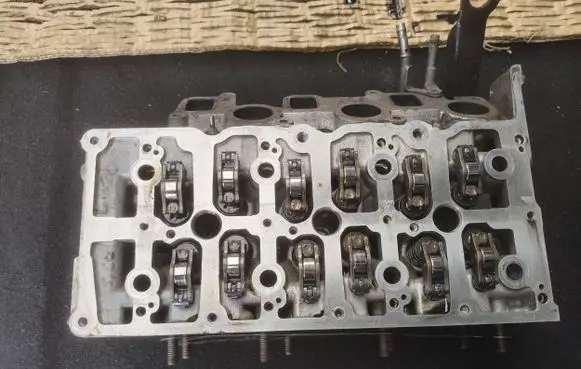 Volkswagen Touareg II Engine head 0593ap