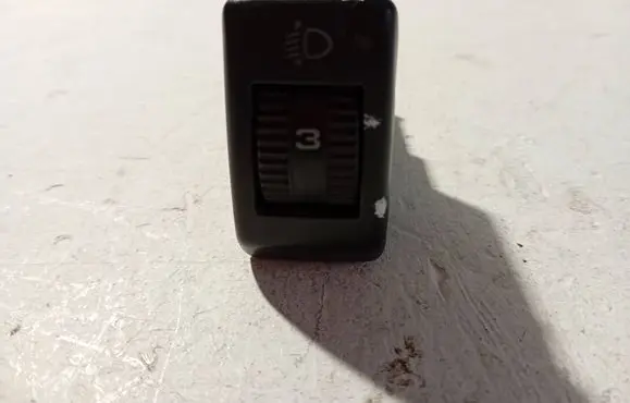 Volkswagen Golf III Headlight level height control switch 191941333