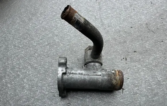 Nissan Laurel Coolant pipe/hose 13049W1701