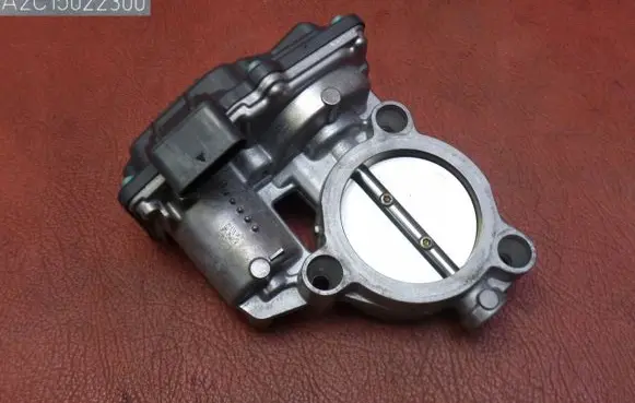 BMW 2 F46 Throttle valve 7618838
