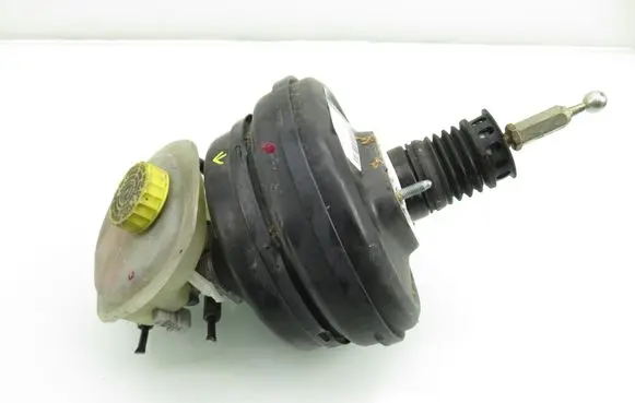 Volkswagen PASSAT B5 Brake booster 4B3612105