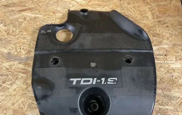 Skoda Octavia Mk1 (1U) Engine cover (trim) 038103935AB 01278412 054276