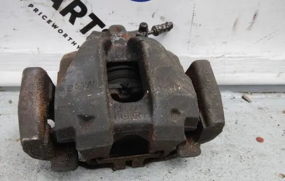 BMW X3 F25 Front brake caliper 703122 0483