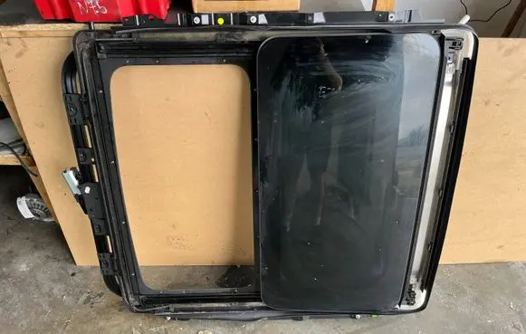 BMW X6 E71 Sunroof set 1012969