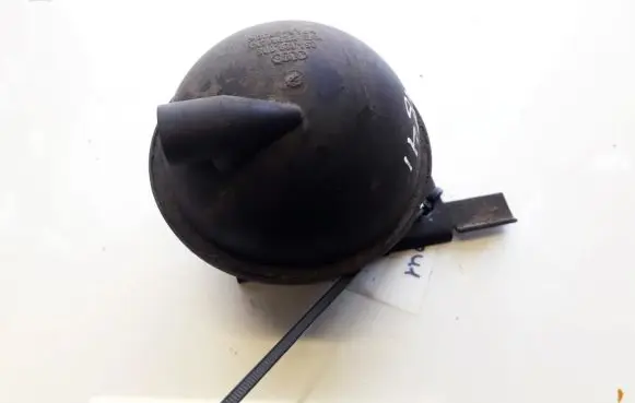 Vacuum air tank