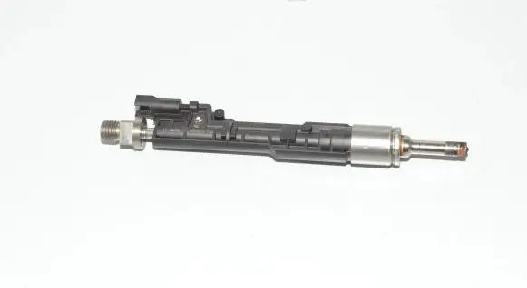 BMW 2 F22 F23 Fuel injector 7639994 0261500172 13647639994