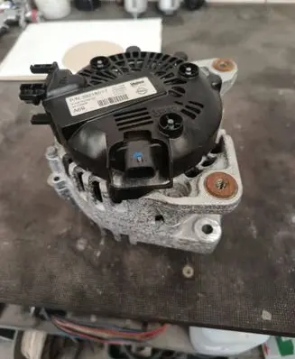 Opel Astra K Generator/alternator 39218017