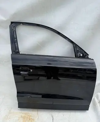 Audi Q3 8U Front door 8U0831312 8U0831152