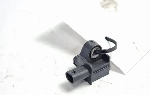 Volkswagen PASSAT B8 Airbag deployment crash/impact sensor