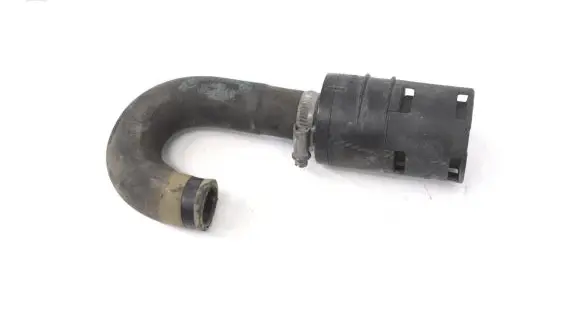 Land Rover Range Rover L322 Engine coolant pipe/hose 6900978