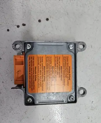 Volkswagen Golf III Airbag deployment crash/impact sensor 6N0909603 15950104