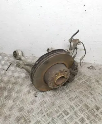 BMW 3 E90 E91 Front wheel hub 6764443 12201210