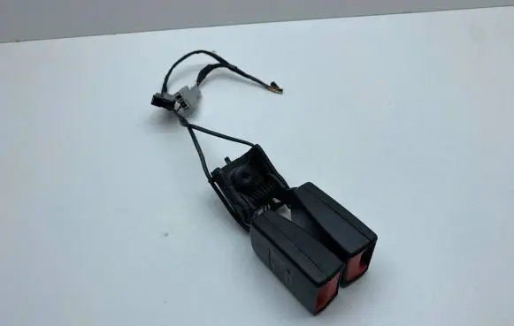 Opel Zafira C Rear seatbelt buckle 13251491 13332236 40-126-6978