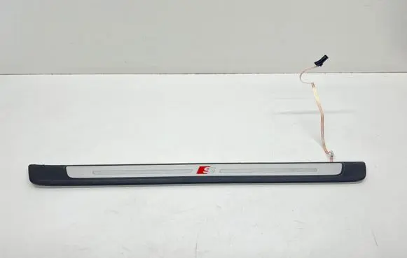 Audi A5 Front sill trim cover 8W0947418 8W0947418A