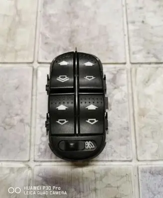 Ford Focus Electric window control switch 03162203 98AG14A132