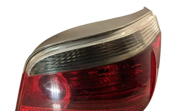 BMW 5 E60 E61 Rear/tail lights 6910768 2VP008679